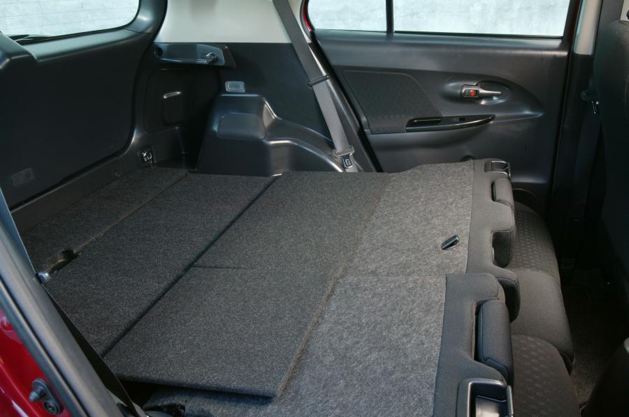  Scion xD 2007 года  (фото 27 из 113)